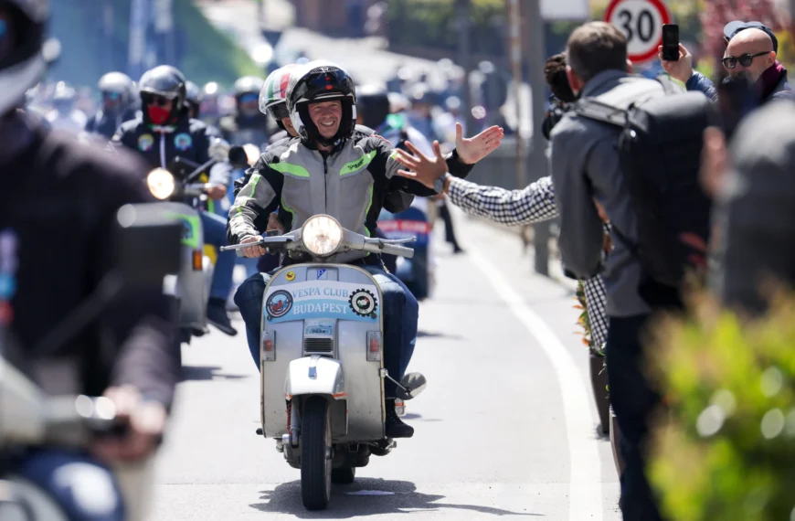 80 години свобода на две колела: Vespa събира света в Рим за незабравим юбилей