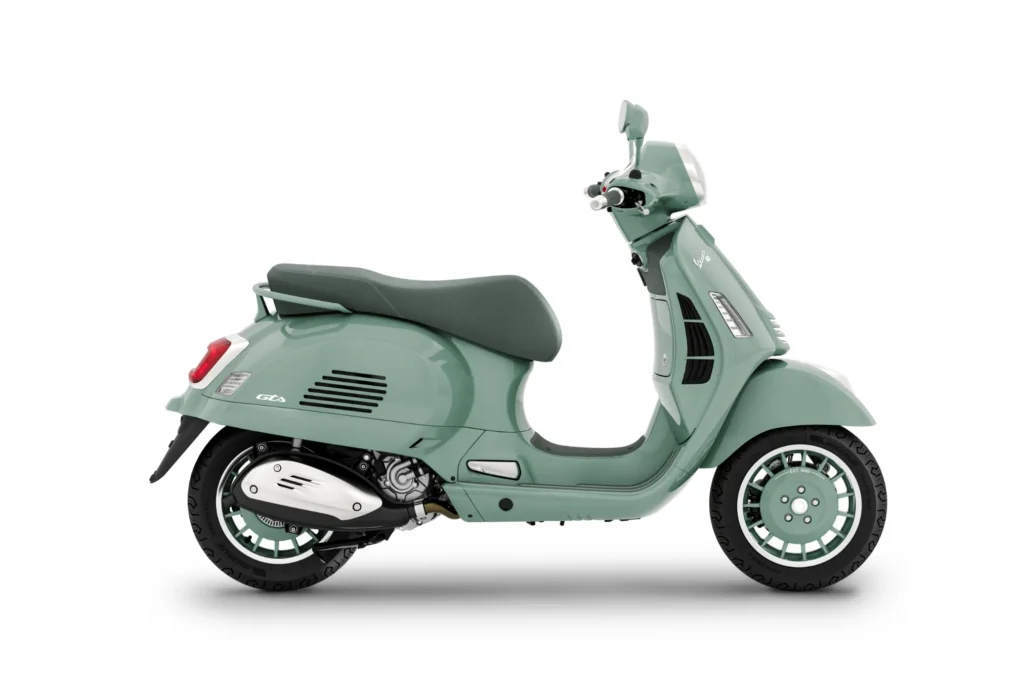 Vespa_GTS_310_cc_Livrea-80_side_dx